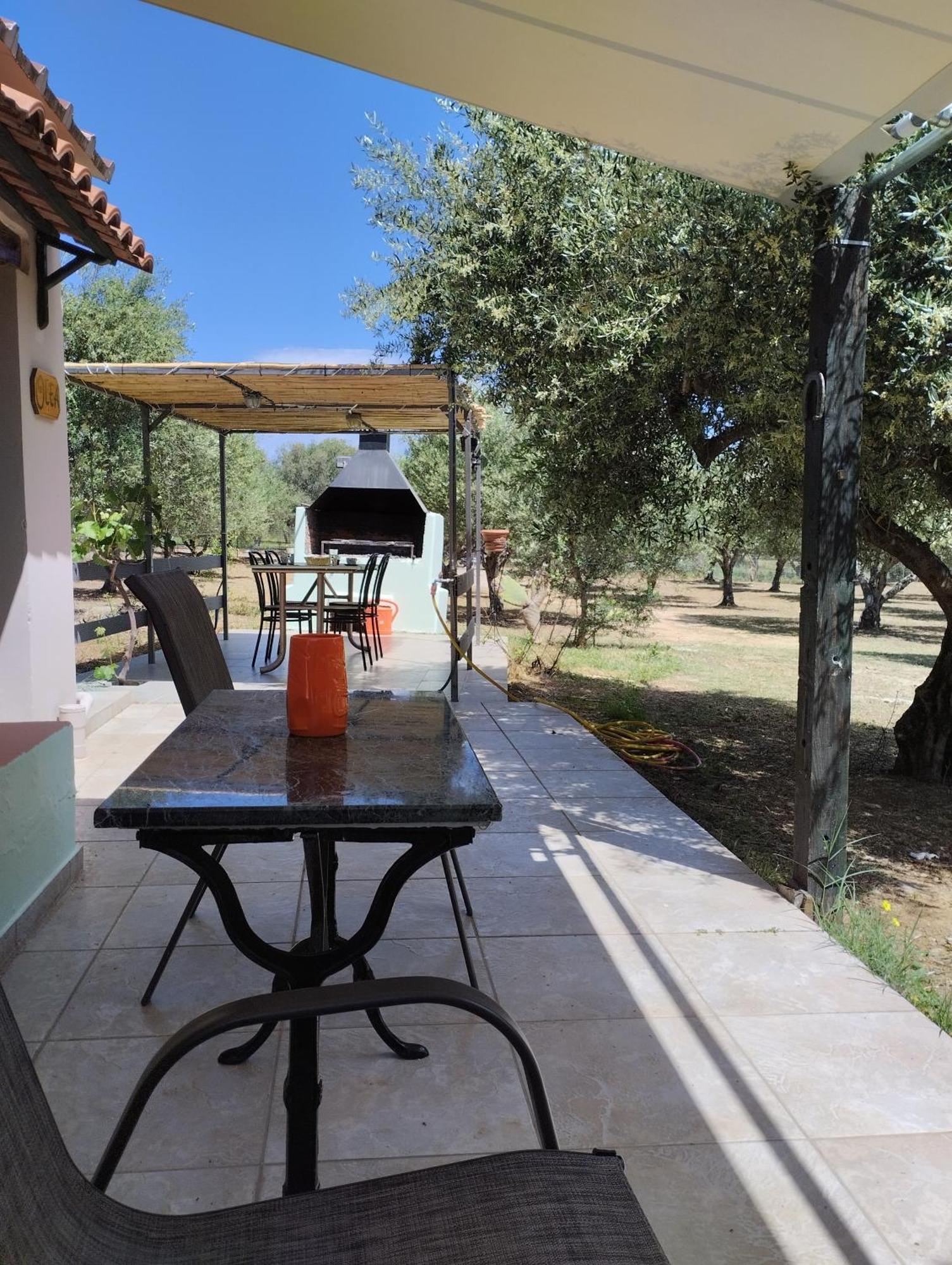 Olea Cottage Galatas  Экстерьер фото