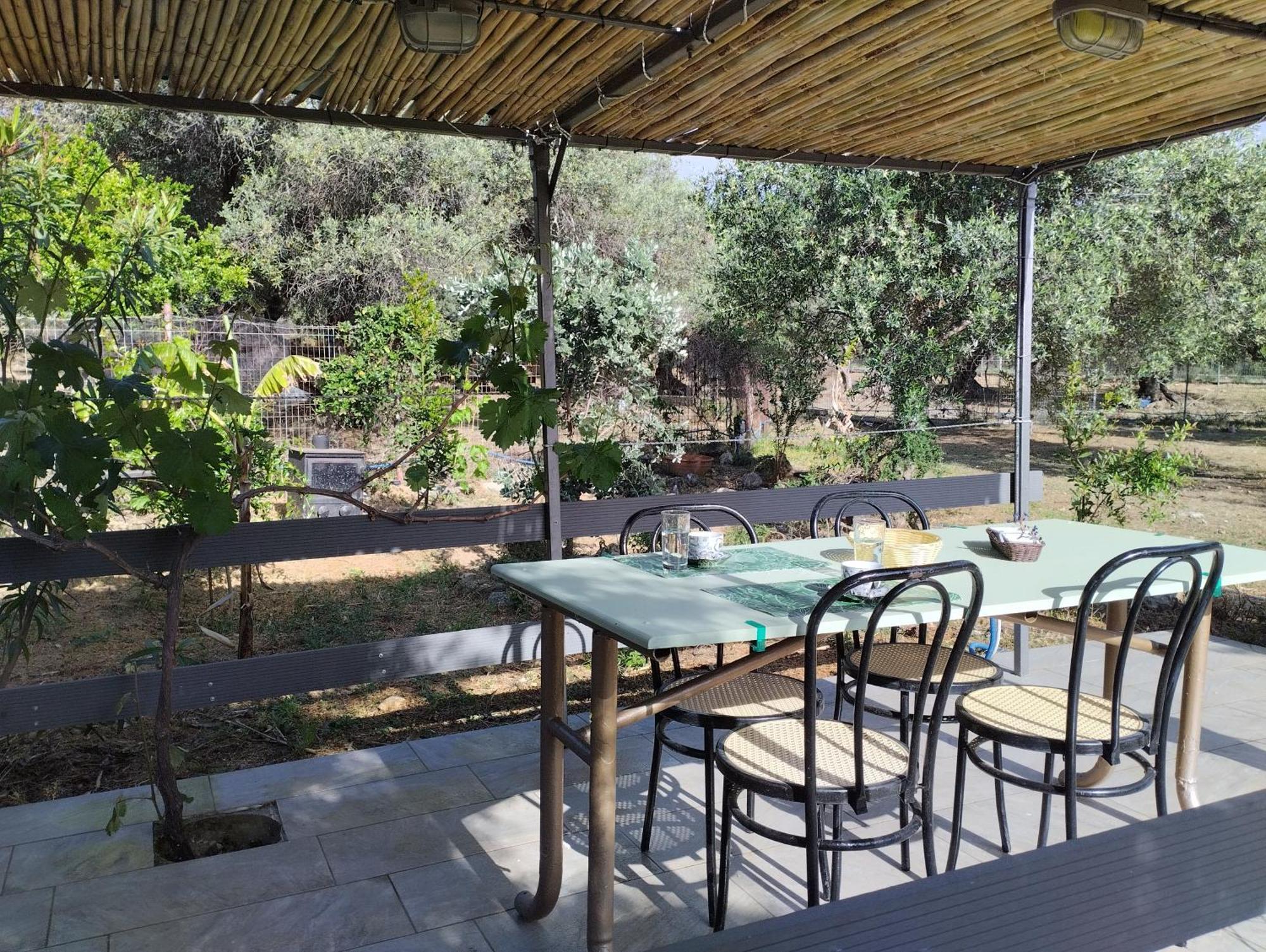 Olea Cottage Galatas  Экстерьер фото