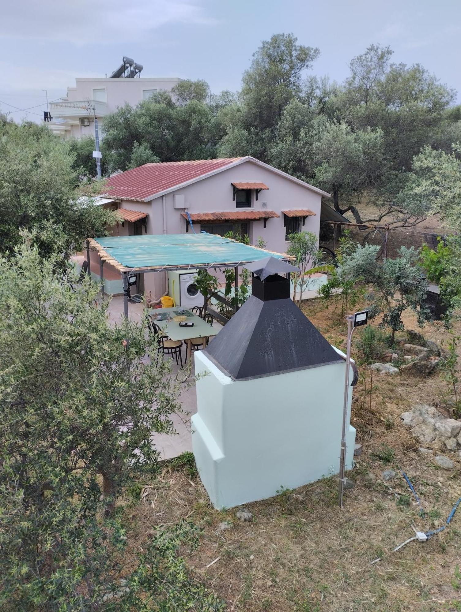 Olea Cottage Galatas  Экстерьер фото
